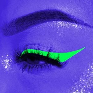 UV Neon Liquid Eyeliner, Glow Brightly, Waterproof Smudge-proof Fluorescent Body